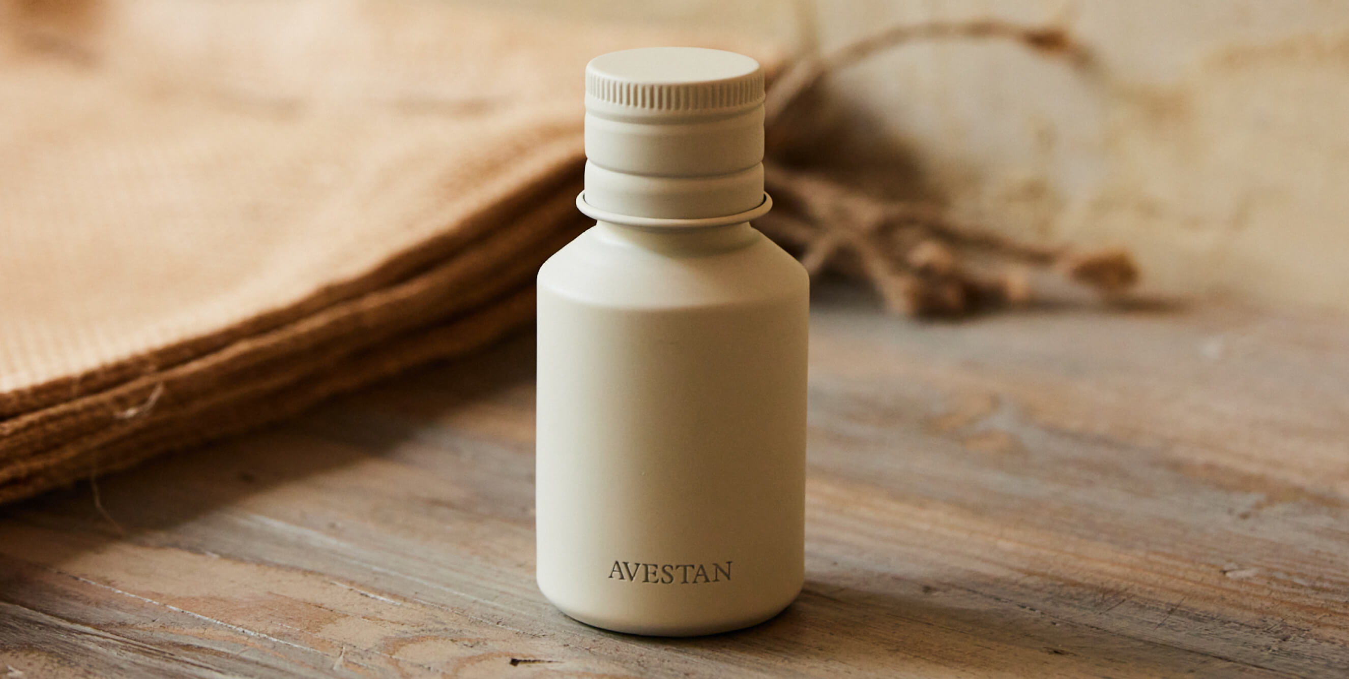 Eau de parfum AVESTAN